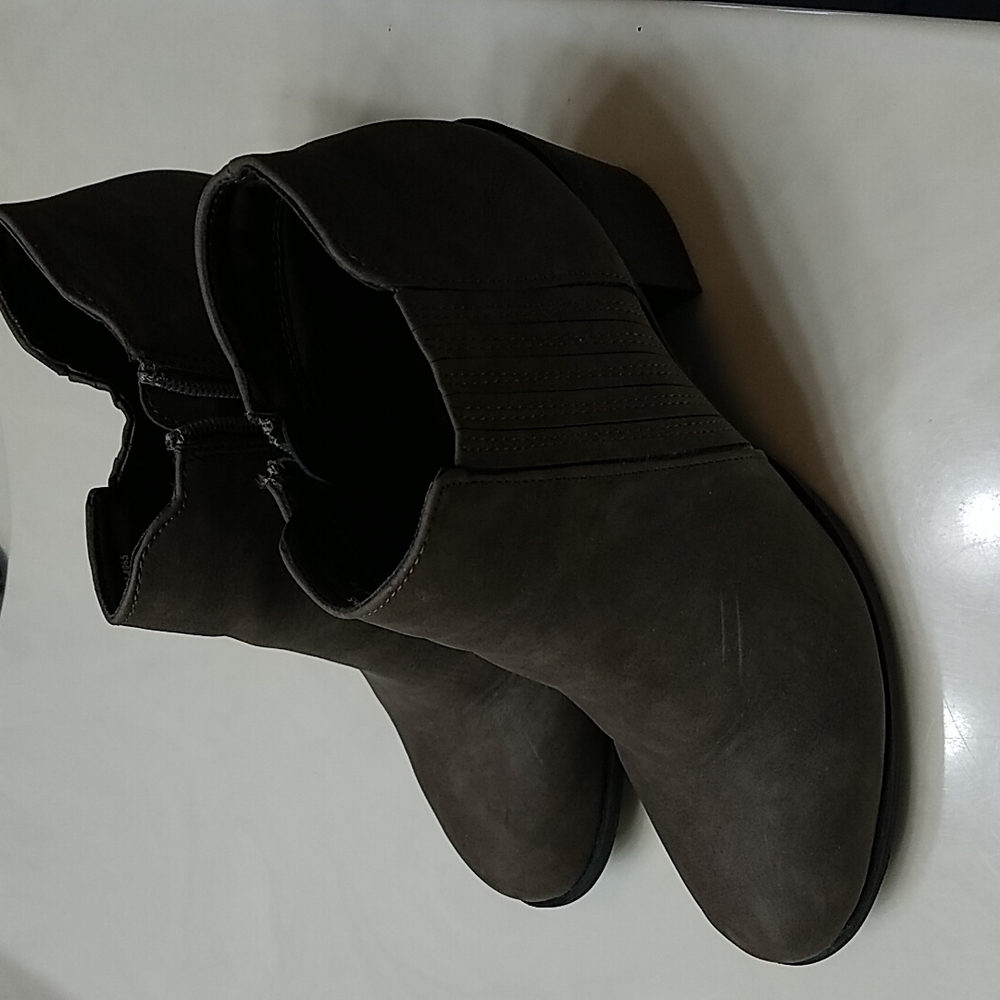 Arizona ankle boots